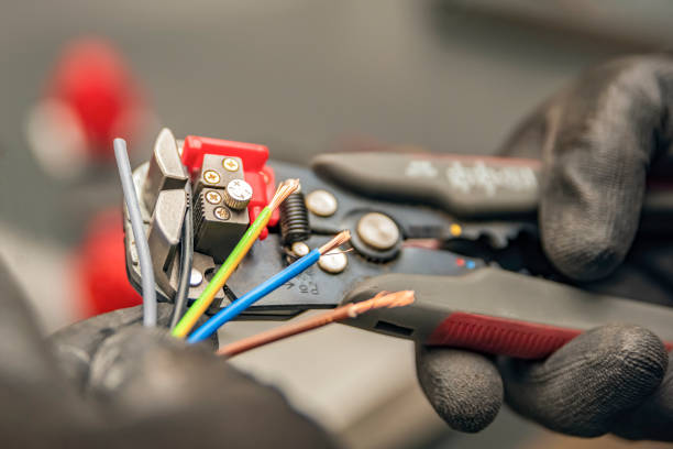 Best Emergency Electrician Near Me  in Woodhaven, MI