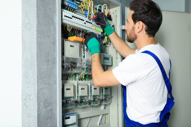 Best Electrical Contractors for Businesses  in Woodhaven, MI